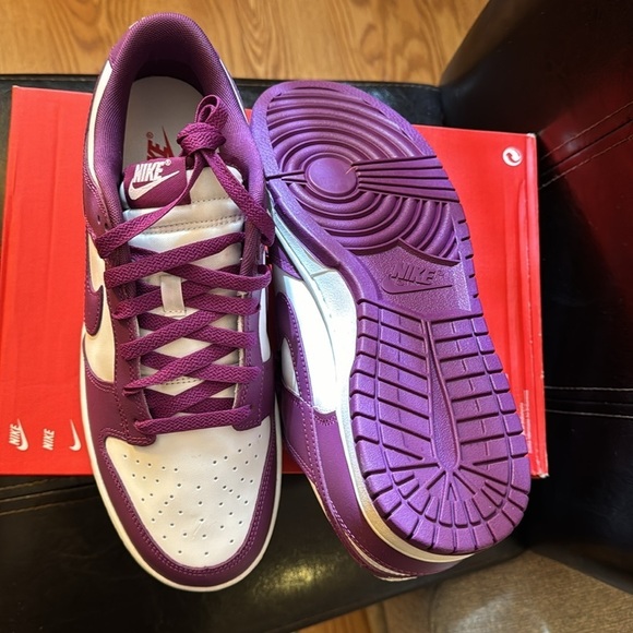 Nike Dunk Low Retro in Mens - Picture 2 of 3